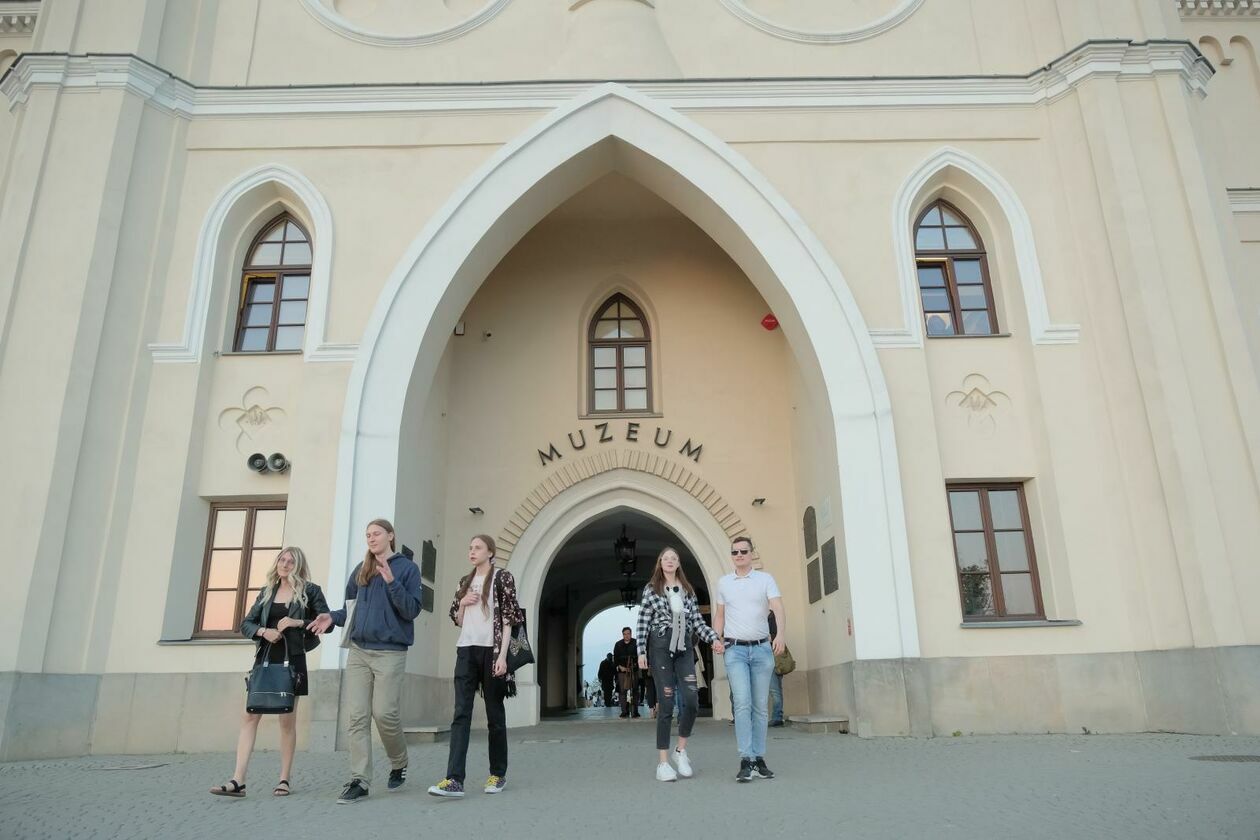  Noc Muzeów. Muzeum Narodowe - oblężenie lubelskiego zamku (zdjęcie 3) - Autor: DW