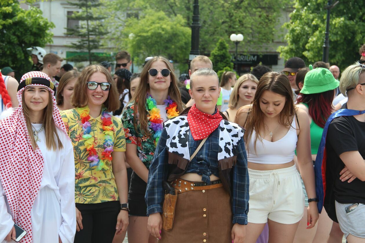  Studenci filii AWF w Białej Podlaskiej zaczynają juwenalia  (zdjęcie 19) - Autor: Ewelina Burda