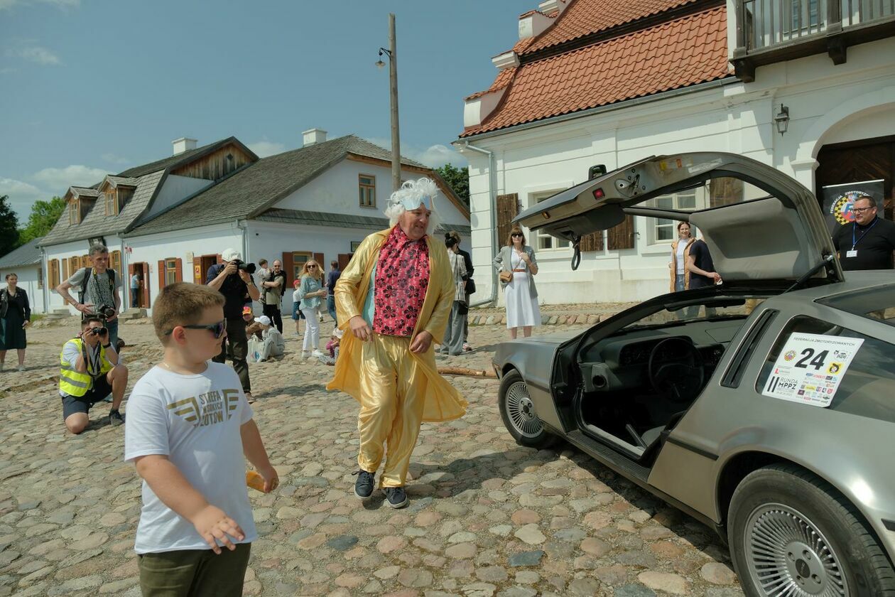  IV Rajd Ziemi Lubelskiej czyli Mistrzostwa Polski Pojazdów Zabytkowych w skansenie (zdjęcie 36) - Autor: DW