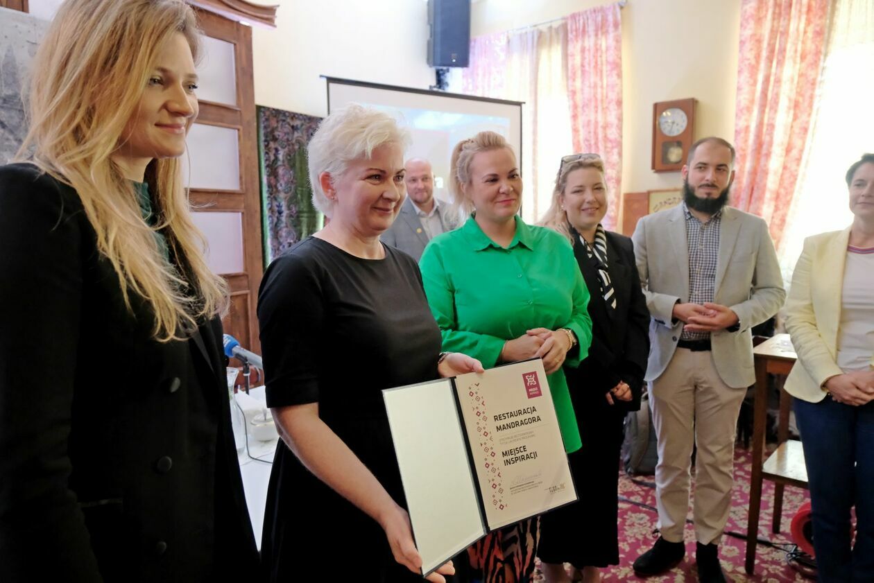  Lubelscy restauratorzy laureatami 7 edycji programu „Miejsce Inspiracji”  (zdjęcie 17) - Autor: DW