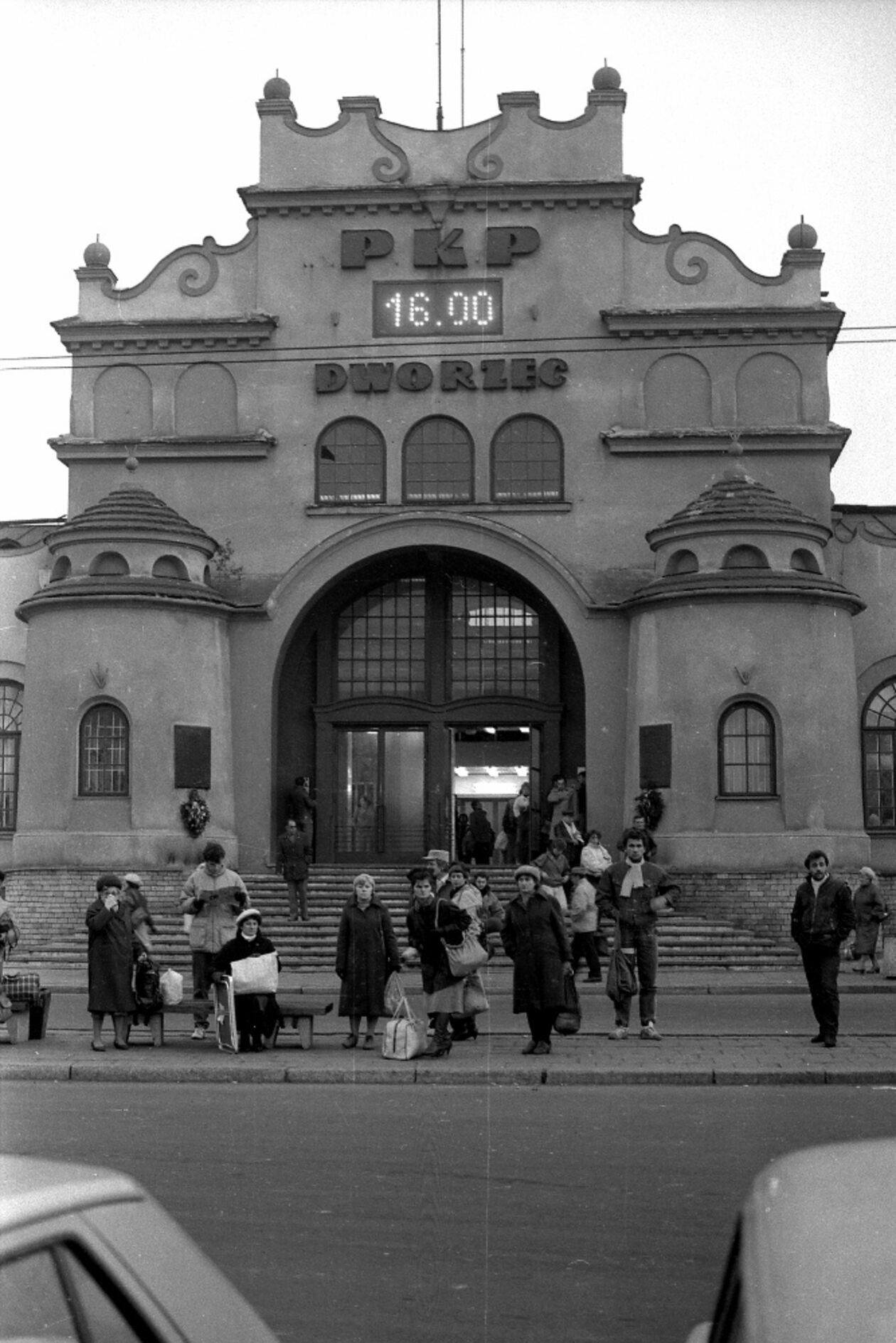  Dworzec kolejowy PKP w Lublinie na starych zdjęciach (zdjęcie 10) - Autor: Jacek Mirosław Teatr NN