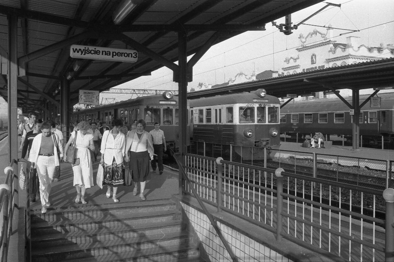  Dworzec kolejowy PKP w Lublinie na starych zdjęciach (zdjęcie 26) - Autor: Jacek Mirosław Teatr NN
