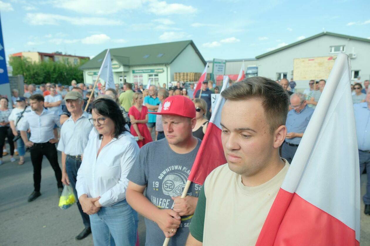  Protest plantatorów malin w Opolu Lubelskim (zdjęcie 14) - Autor: DW