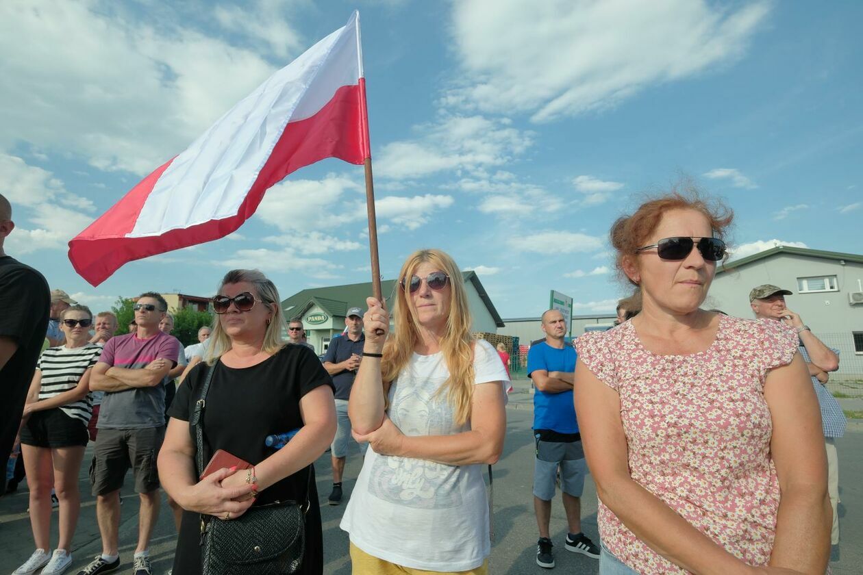  Protest plantatorów malin w Opolu Lubelskim (zdjęcie 22) - Autor: DW