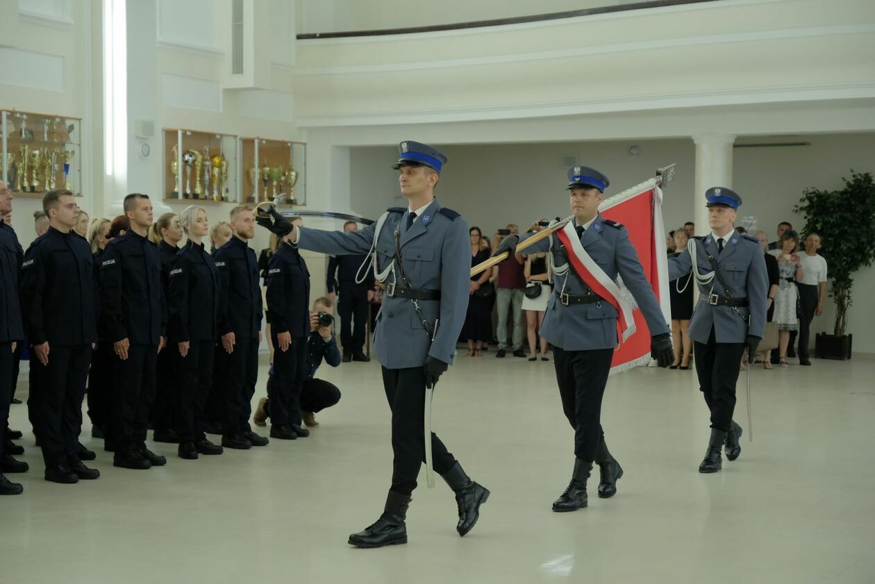  Ślubowanie policjantów lubelskiego garnizonu (zdjęcie 10) - Autor: DW