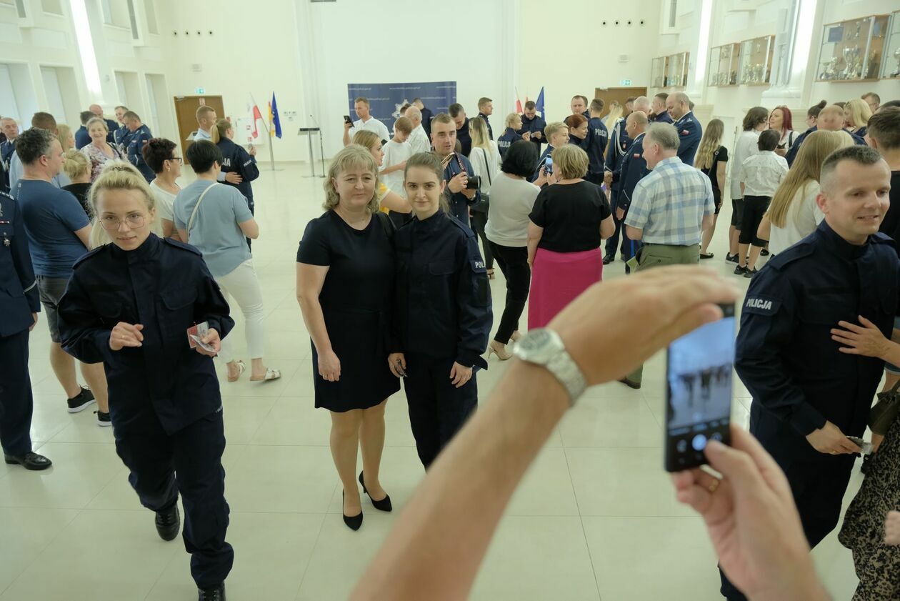  Ślubowanie policjantów lubelskiego garnizonu (zdjęcie 38) - Autor: DW