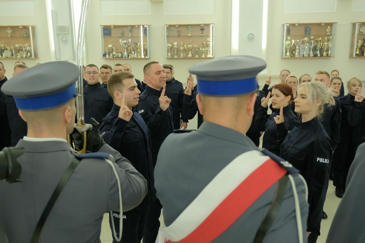 Ślubowanie policjantów lubelskiego garnizonu - Autor: DW