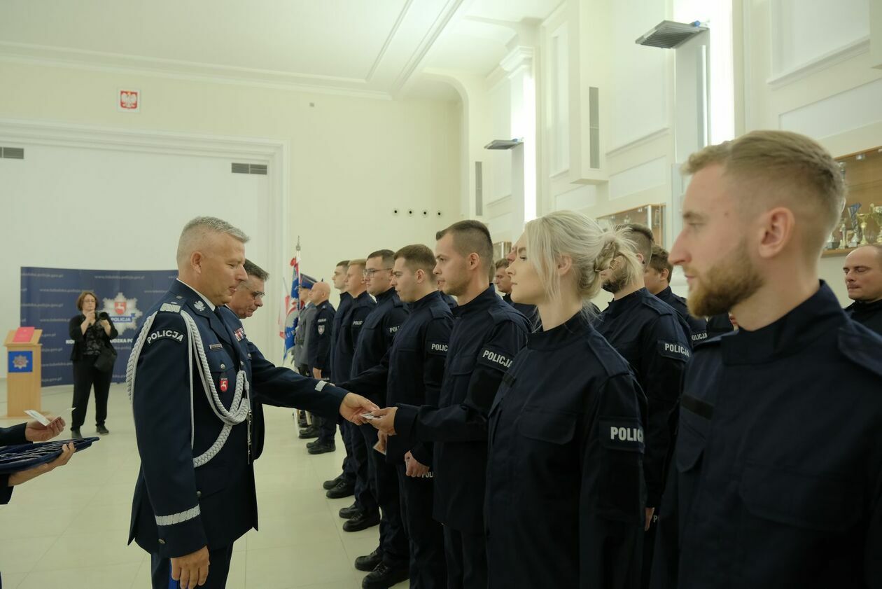  Ślubowanie policjantów lubelskiego garnizonu (zdjęcie 22) - Autor: DW