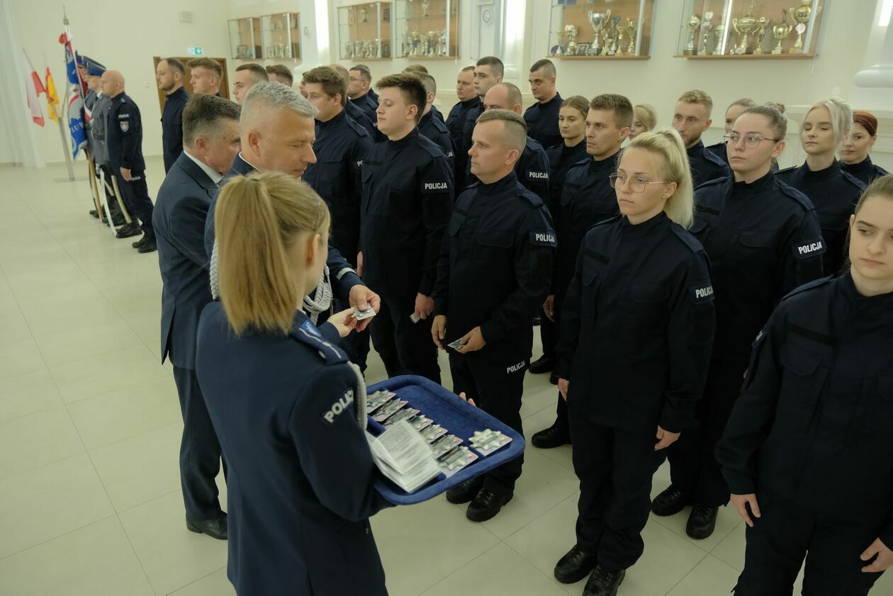  Ślubowanie policjantów lubelskiego garnizonu (zdjęcie 29) - Autor: DW