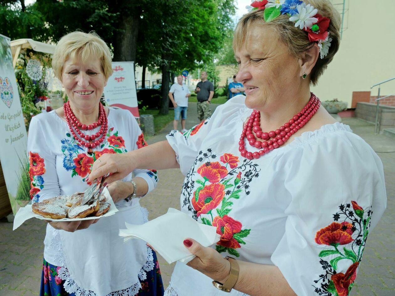  Konkurs kulinarny Bitwa Regionów  i festyn rodzinny z okazji Świdnickiego Lipca (zdjęcie 18) - Autor: DW