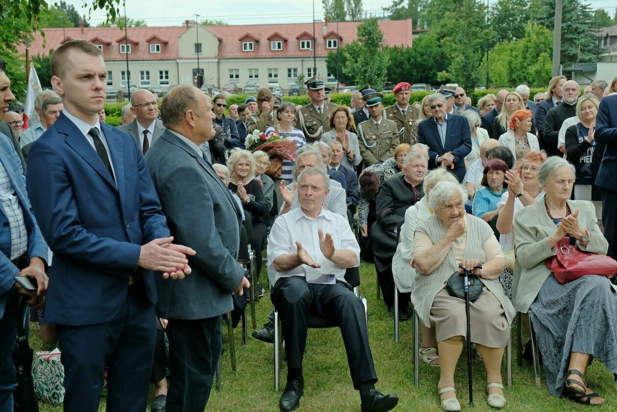  Narodowy Dzień Pamięci Ofiar Ludobójstwa na Wołyniu (zdjęcie 20) - Autor: DW