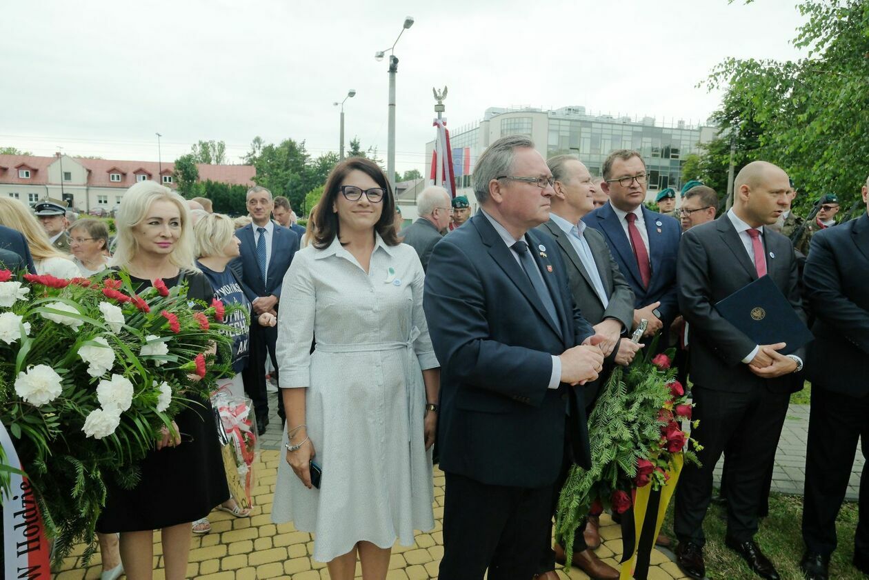  Narodowy Dzień Pamięci Ofiar Ludobójstwa na Wołyniu (zdjęcie 7) - Autor: DW