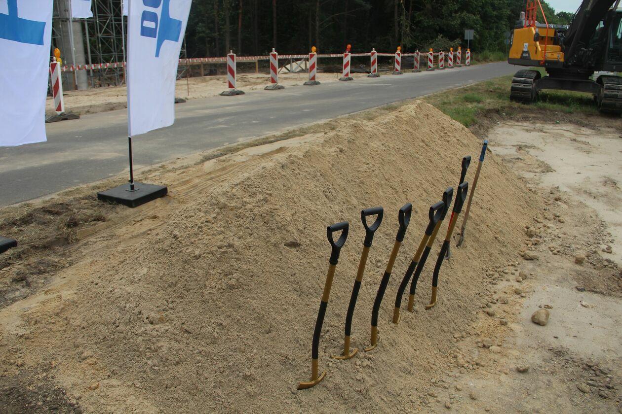  Rusza budowa wiaduktu kolejowego w Międzyrzecu Podlaskim (zdjęcie 6) - Autor: Ewelina Burda