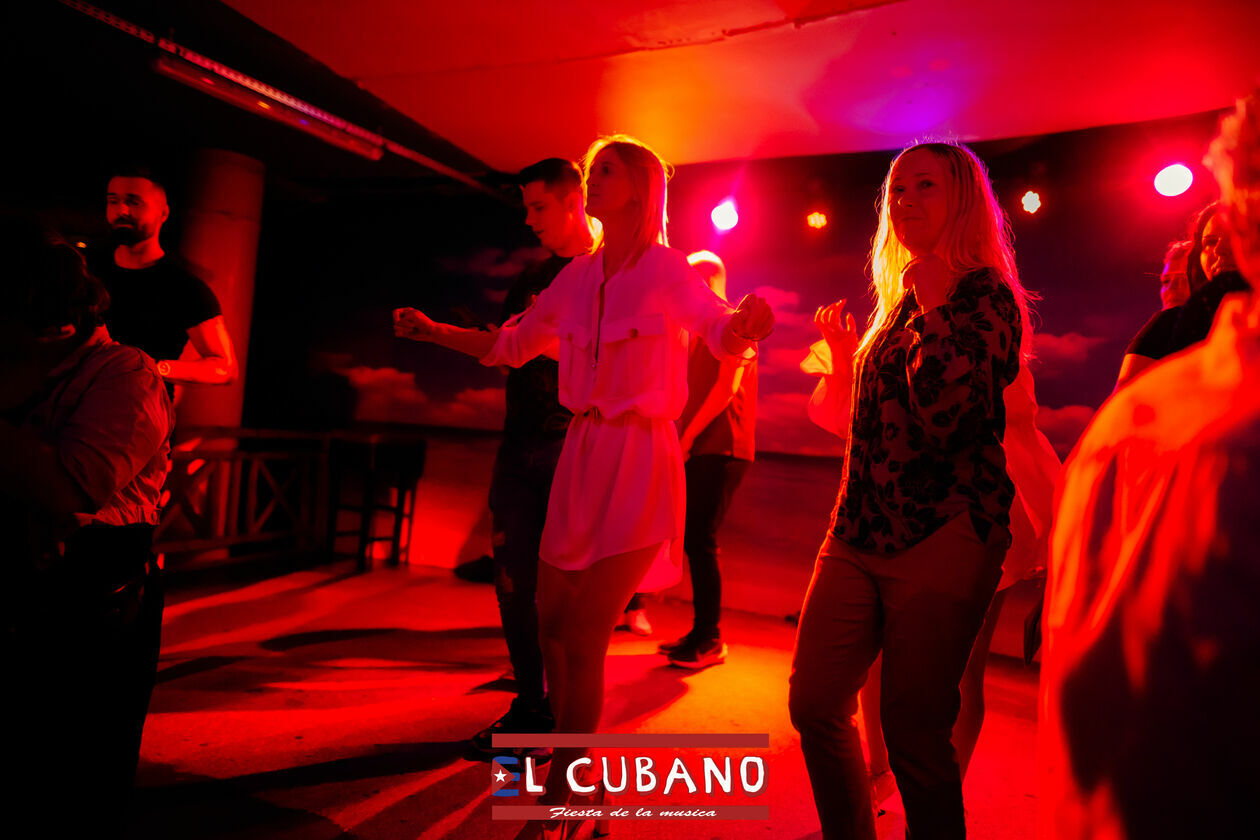  Gorąca salsa, bachata. Zobaczcie jak Lublin imprezuje w rytmie latynoskich dźwięków (zdjęcie 2) - Autor: El Cubano