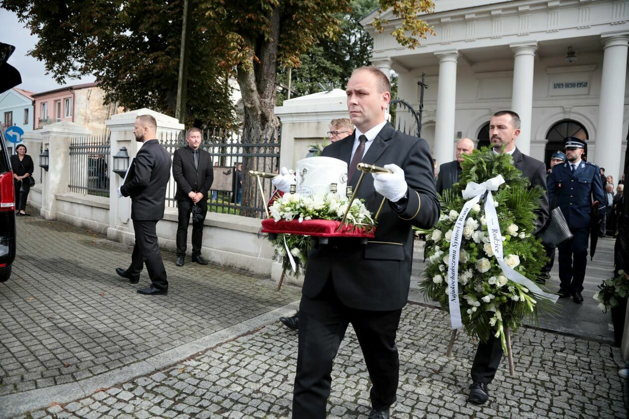  <p>Uroczystości pogrzebowe w&oacute;jta Firleja Dawida Tarnowskiego w Kocku</p>