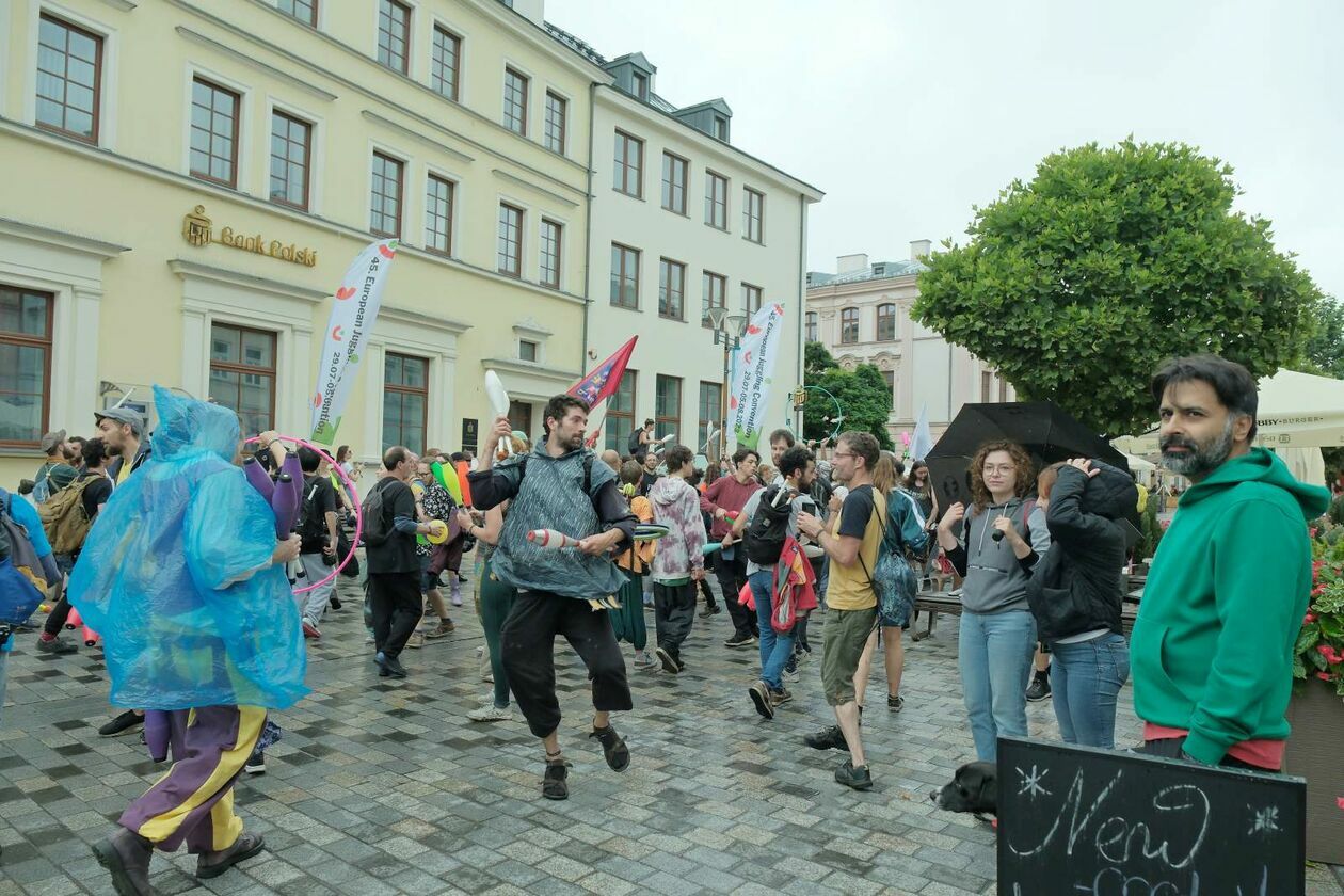  45. Europejska Konwencja Żonglerska - Cyrkowa parada na pożegnanie (zdjęcie 11) - Autor: DW