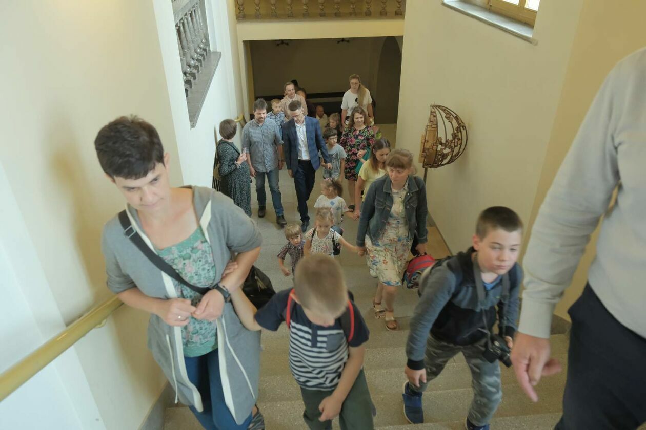  Projekt Family Spot - lubelski ratusz stał się centrum integracji rodzinnej (zdjęcie 7) - Autor: DW