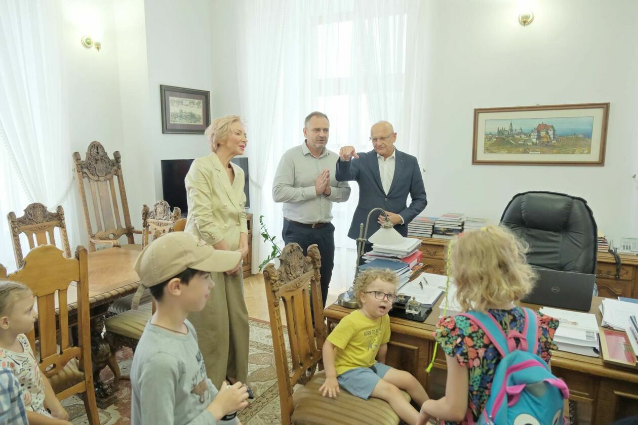  Projekt Family Spot - lubelski ratusz stał się centrum integracji rodzinnej (zdjęcie 12) - Autor: DW