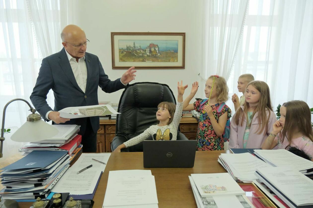  Projekt Family Spot - lubelski ratusz stał się centrum integracji rodzinnej (zdjęcie 10) - Autor: DW