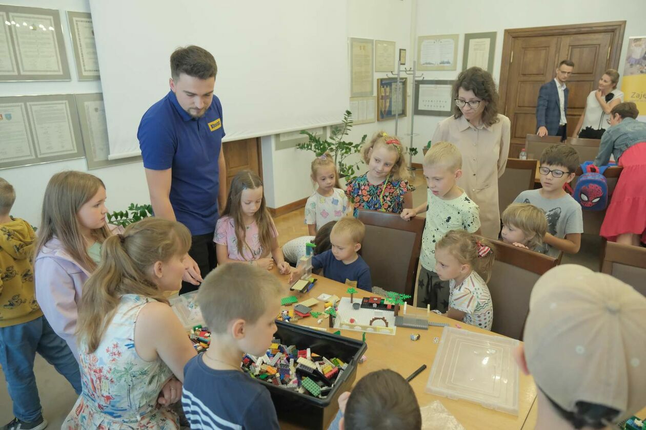  Projekt Family Spot - lubelski ratusz stał się centrum integracji rodzinnej  - Autor: DW