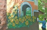 Nowy mural na budynku Domu Kultury LSM (zdjęcie 5)