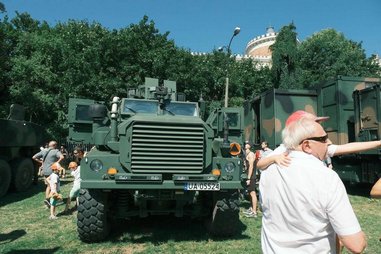  Święto Wojska Polskiego w Lublinie (zdjęcie 7) - Autor: DW