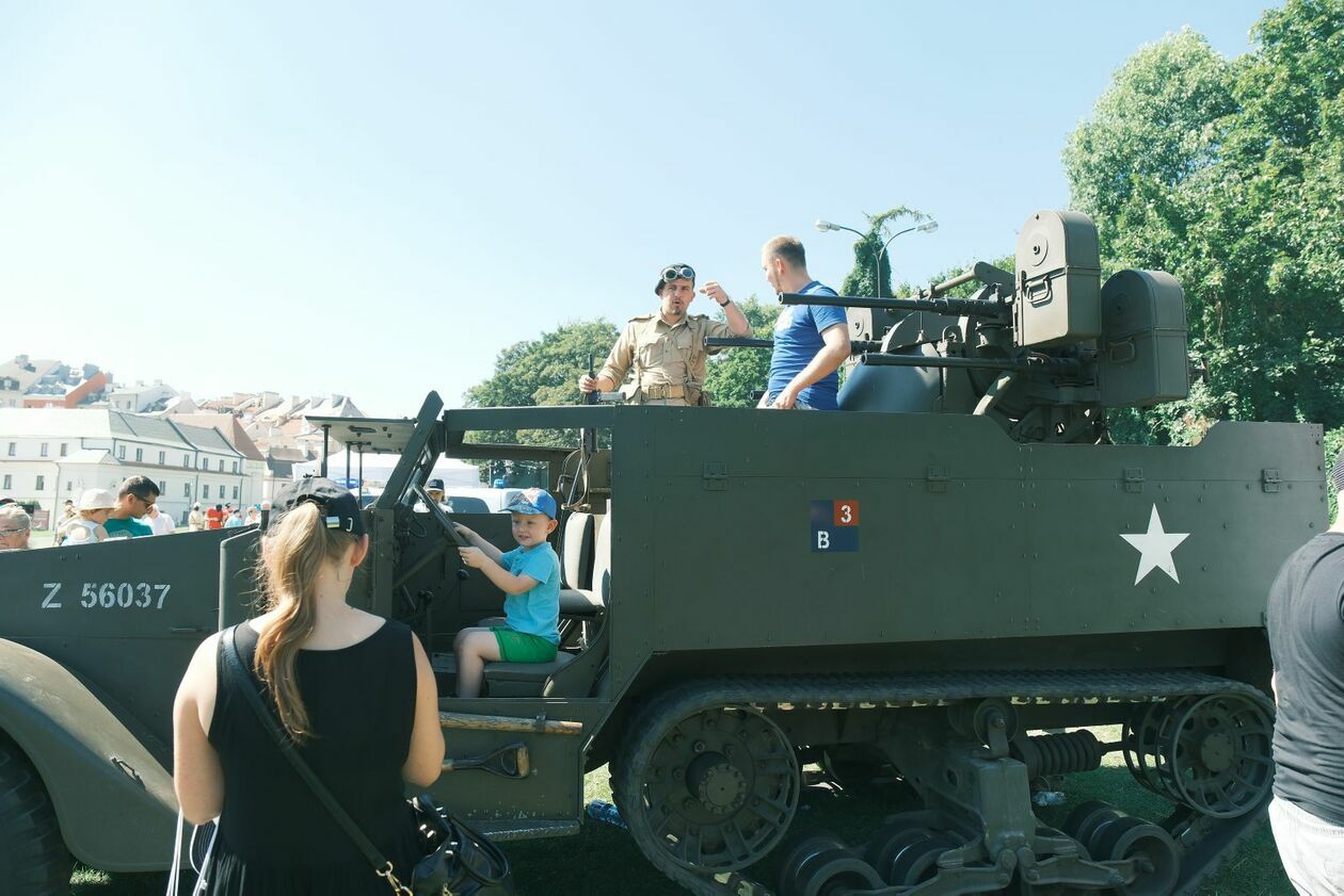  Święto Wojska Polskiego w Lublinie (zdjęcie 22) - Autor: DW