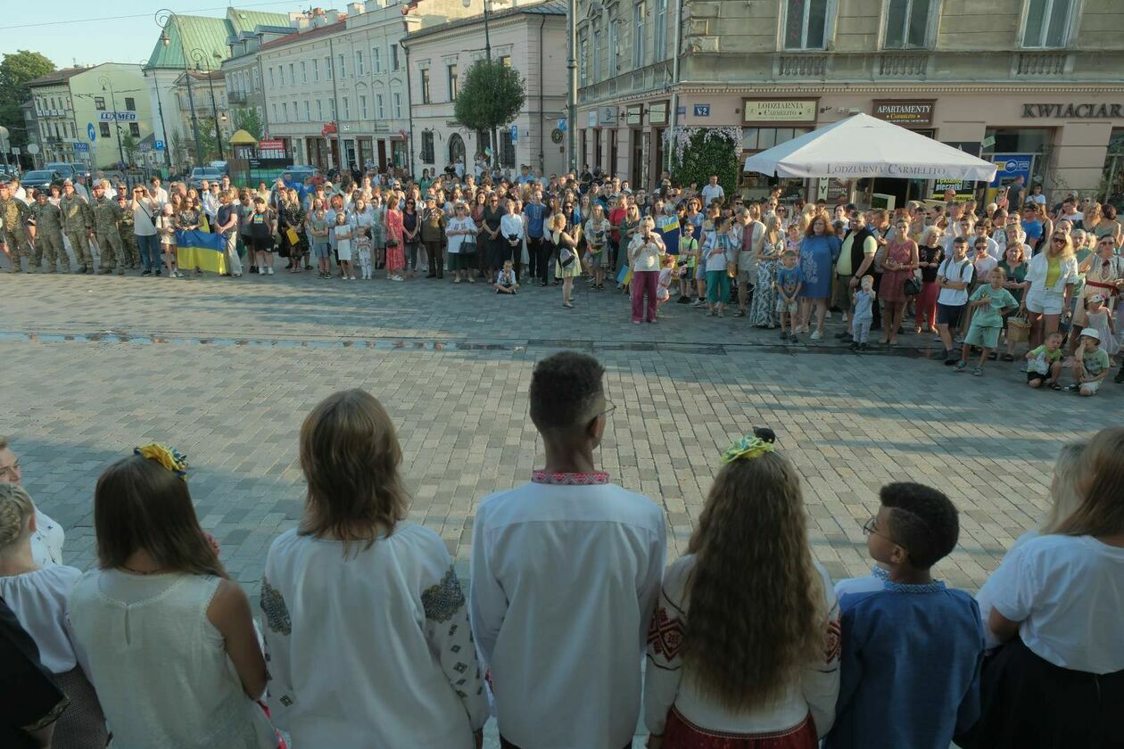  Obchody Dnia Niepodległości Ukrainy w Lublinie (zdjęcie 19) - Autor: DW