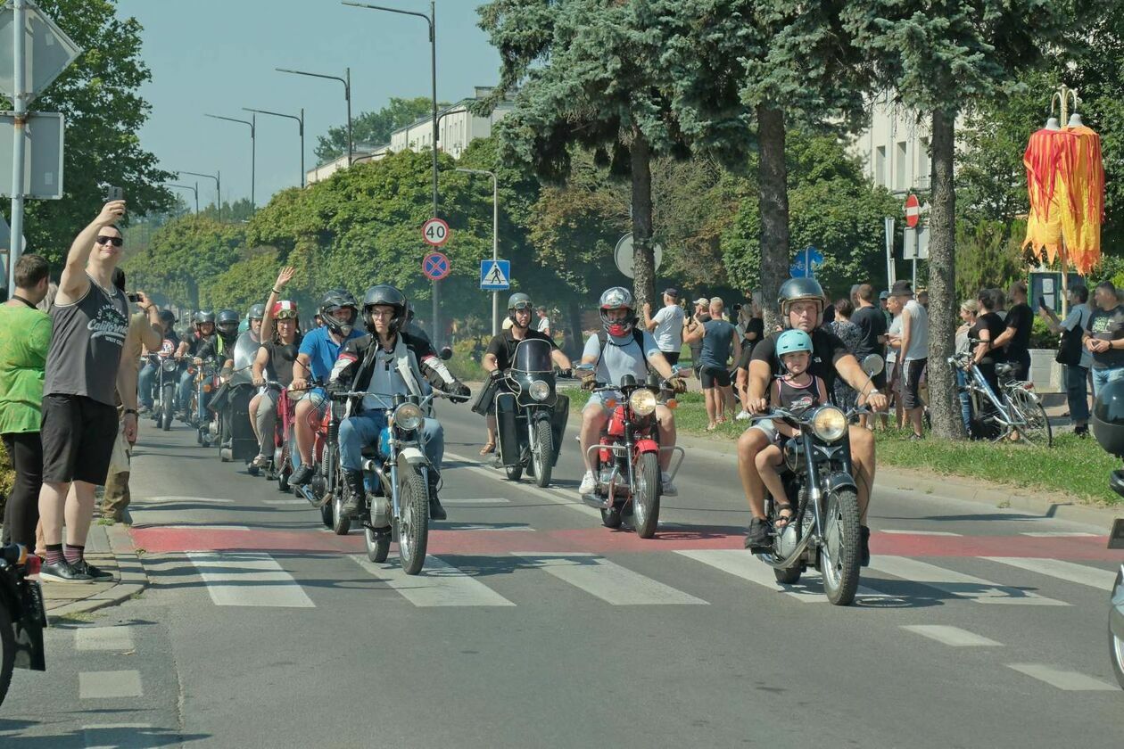  XV zlot motocykli WSK w Świdniku (zdjęcie 4) - Autor: DW