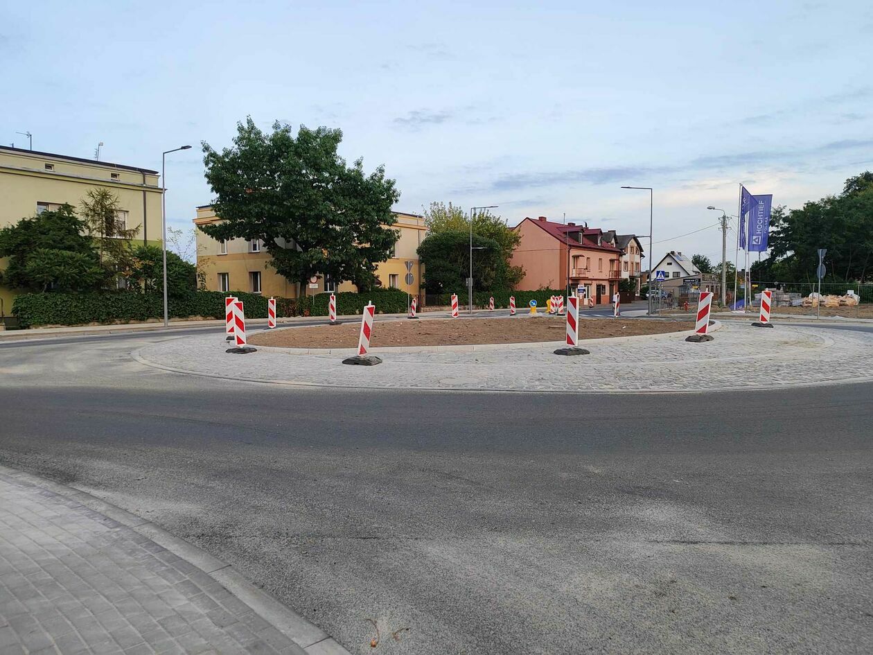  Rondo przy Karuzeli w Białej Podlaskiej  (zdjęcie 3) - Autor: Ewelina Burda