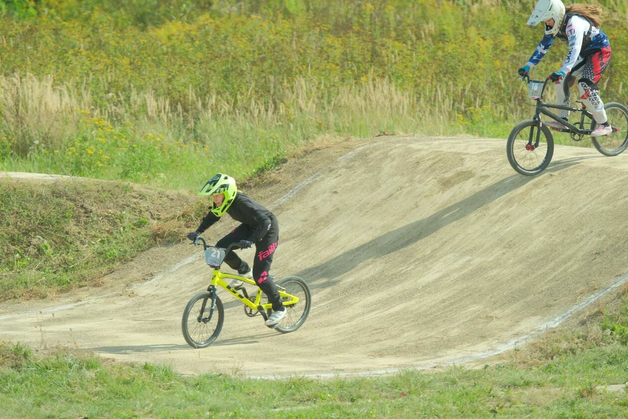   Mistrzostwa Polski BMX Racing w lubelskim bikeparku przy ul. Janowskiej 74 (zdjęcie 21) - Autor: DW