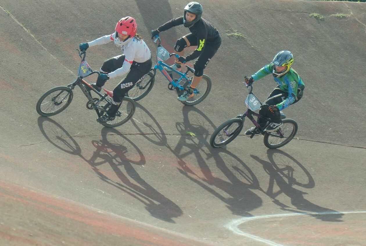   Mistrzostwa Polski BMX Racing w lubelskim bikeparku przy ul. Janowskiej 74 (zdjęcie 34) - Autor: DW