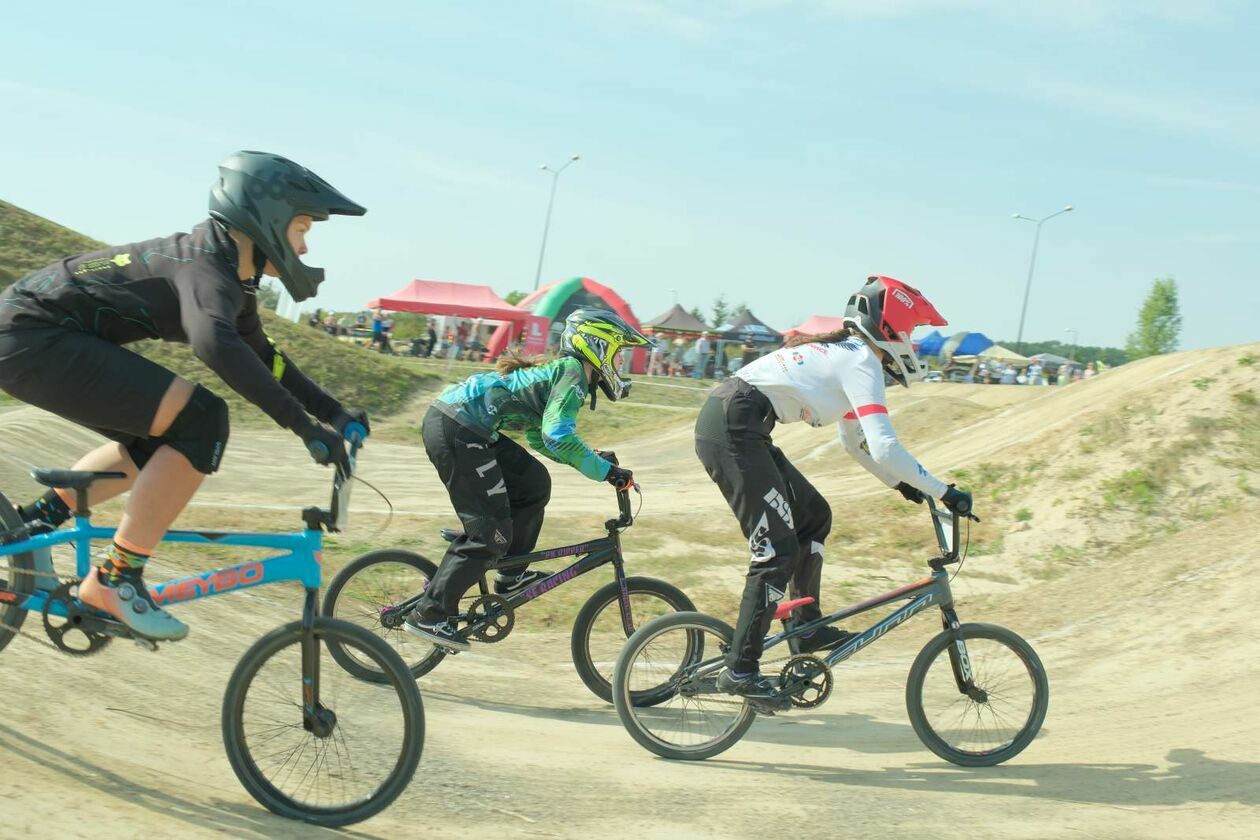   Mistrzostwa Polski BMX Racing w lubelskim bikeparku przy ul. Janowskiej 74 (zdjęcie 35) - Autor: DW