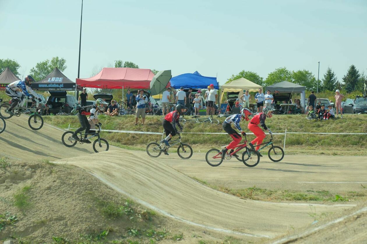   Mistrzostwa Polski BMX Racing w lubelskim bikeparku przy ul. Janowskiej 74 (zdjęcie 27) - Autor: DW