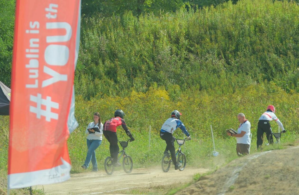   Mistrzostwa Polski BMX Racing w lubelskim bikeparku przy ul. Janowskiej 74 (zdjęcie 26) - Autor: DW