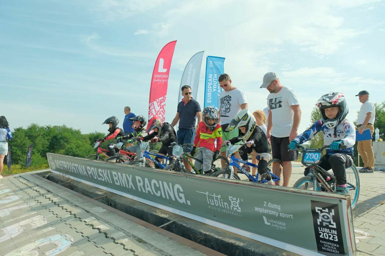   Mistrzostwa Polski BMX Racing w lubelskim bikeparku przy ul. Janowskiej 74 (zdjęcie 13) - Autor: DW