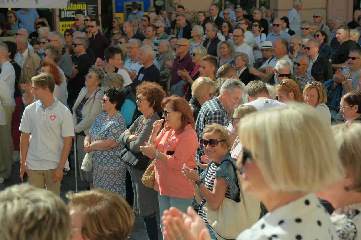  Otwarte spotkanie mieszkańców z Rafałem Trzaskowskim (zdjęcie 24) - Autor: DW