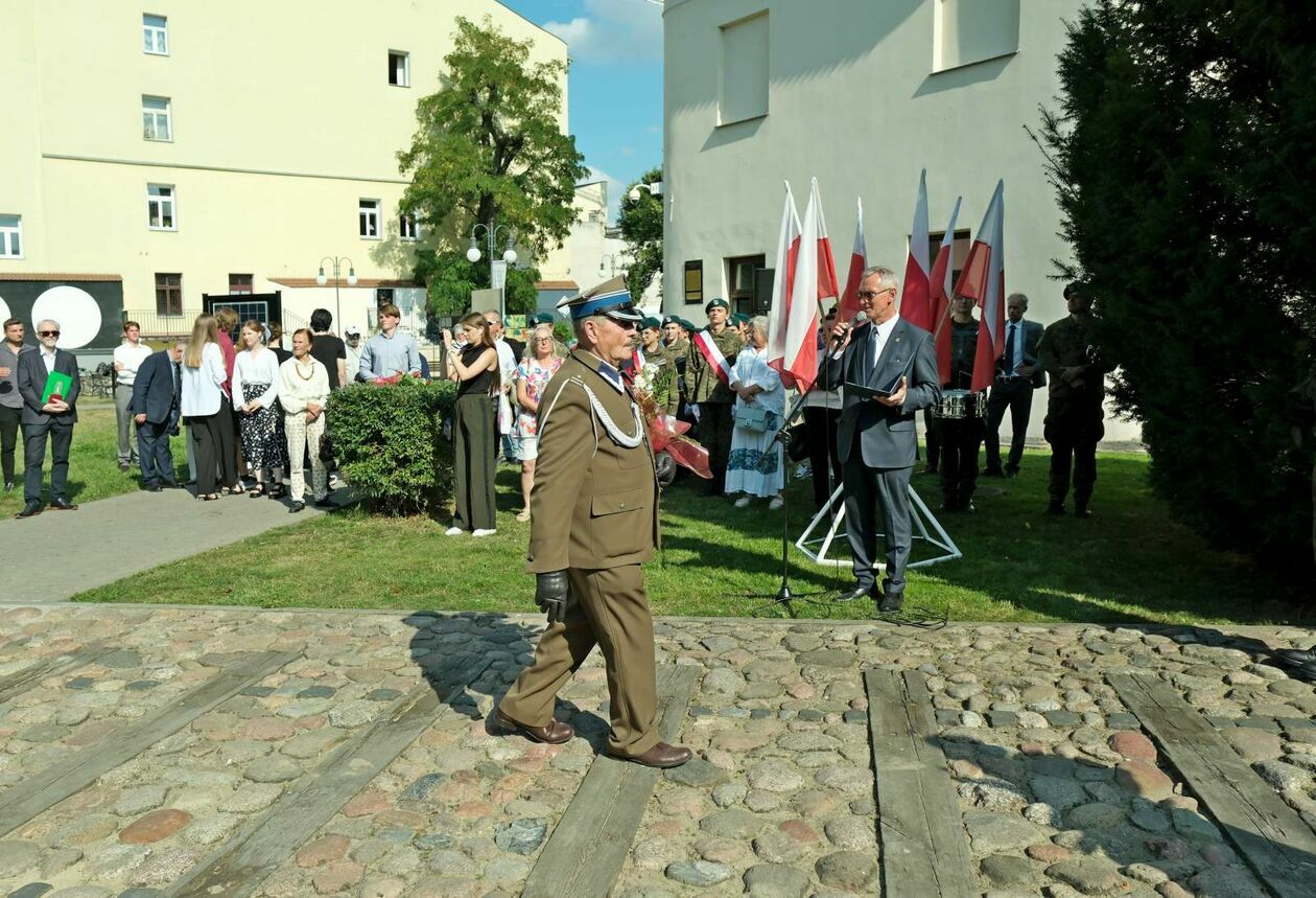  84. rocznica agresji ZSRR na Polską oraz Światowy Dzień Sybiraka w Lublinie (zdjęcie 32) - Autor: DW