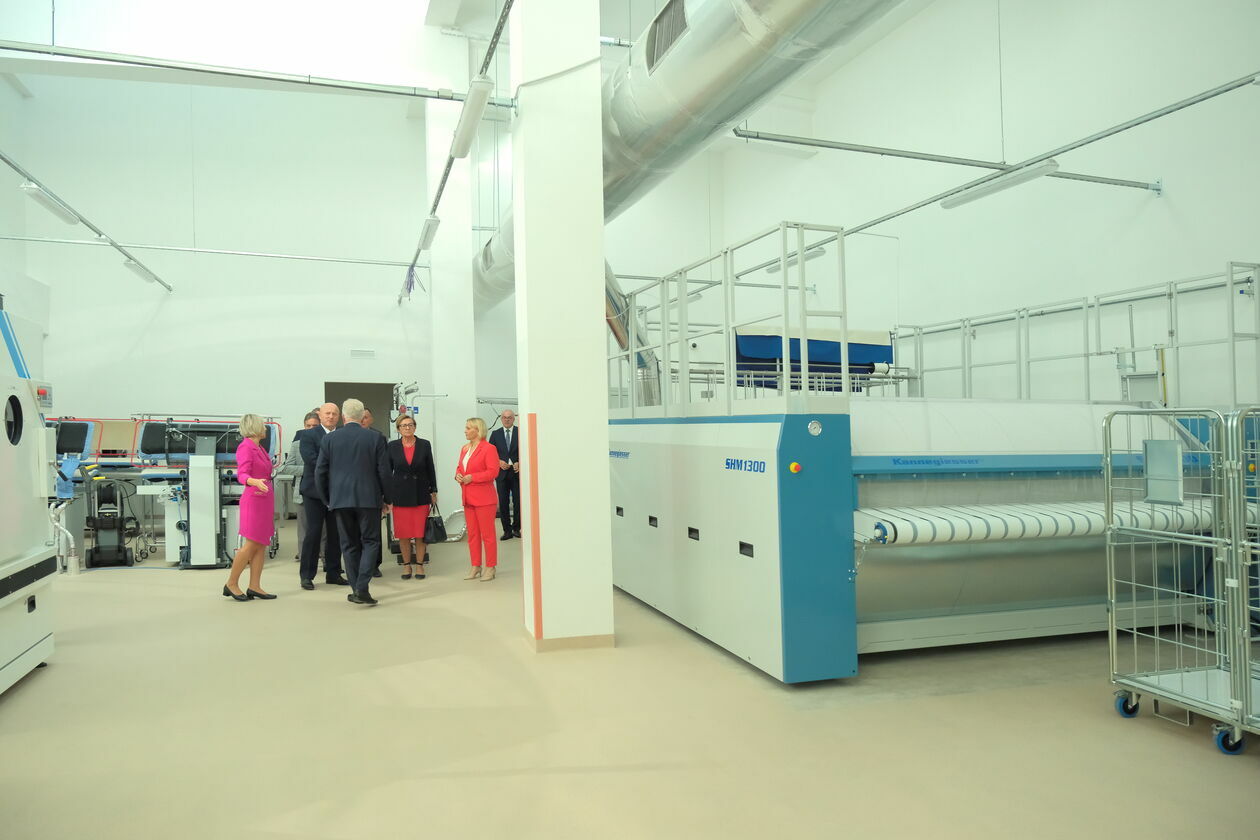  Otwarcie nowej kuchni i pralni w szpitalu przy al. Kraśnickiej (zdjęcie 5) - Autor: DW