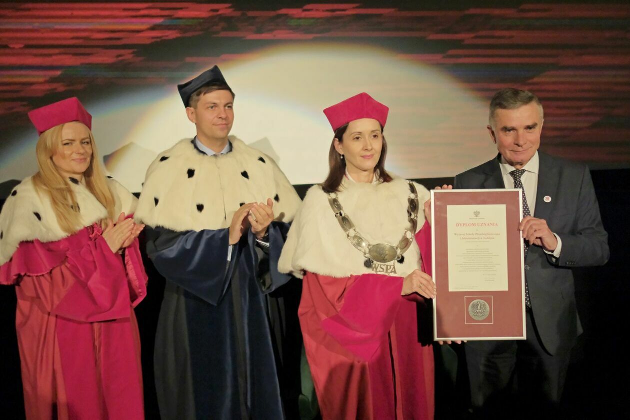 Inauguracja roku akademickiego na WSPiA (zdjęcie 6) - Autor: DW