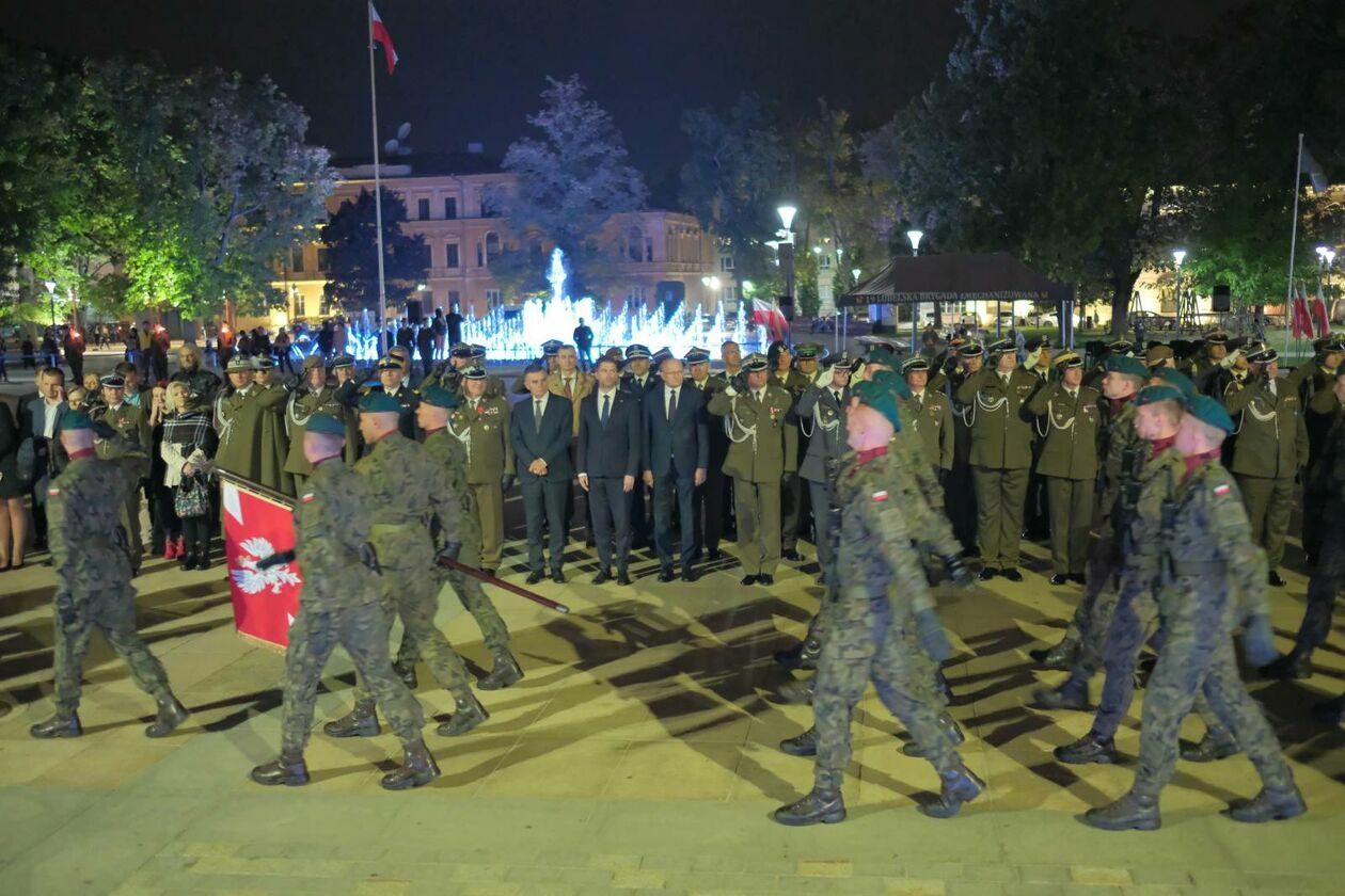  Obchody święta 19. Lubelskiej Brygady Zmechanizowanej im. gen. dyw. Franciszka Kleeberga (zdjęcie 43) - Autor: DW