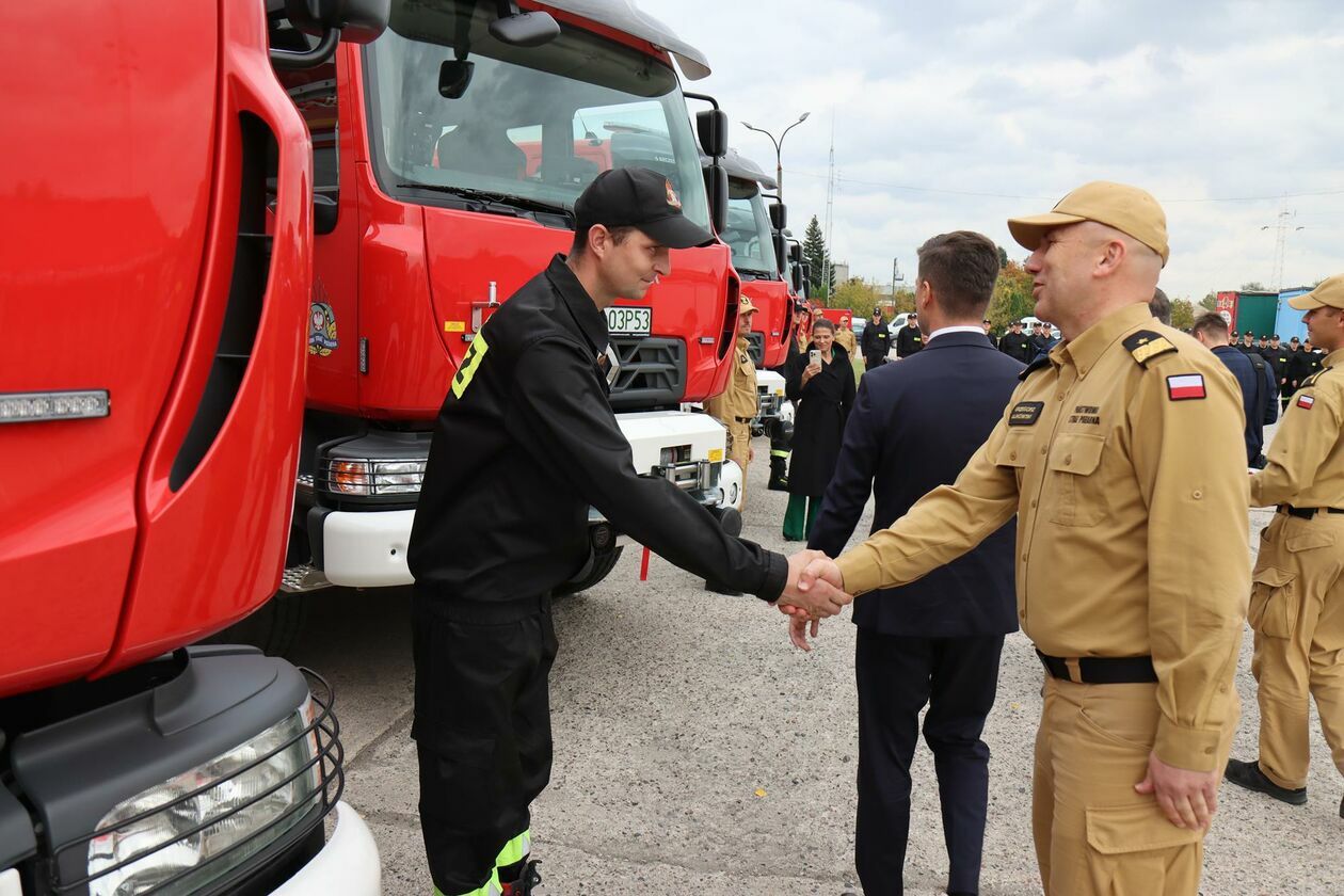  Nowy sprzęt dla strażaków (zdjęcie 8) - Autor: facebook.com/Komenda Wojewódzka PSP w Lublinie
