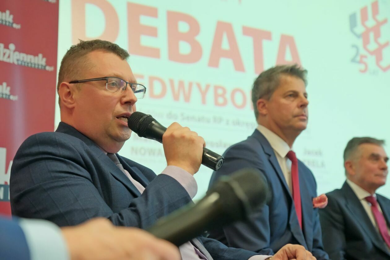  Debata kandydatów na senatorów w lubelskiej WSPA (zdjęcie 15) - Autor: DW