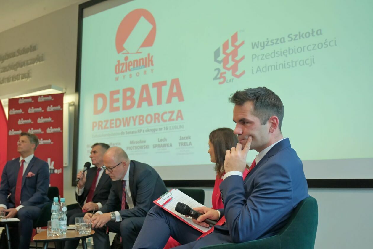  Debata kandydatów na senatorów w lubelskiej WSPA (zdjęcie 5) - Autor: DW