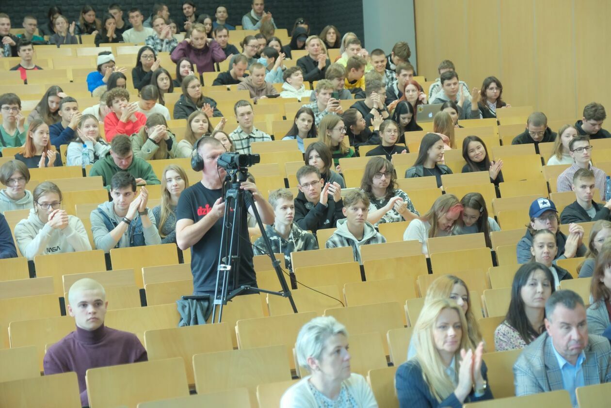  Debata kandydatów na senatorów w lubelskiej WSPA (zdjęcie 24) - Autor: DW