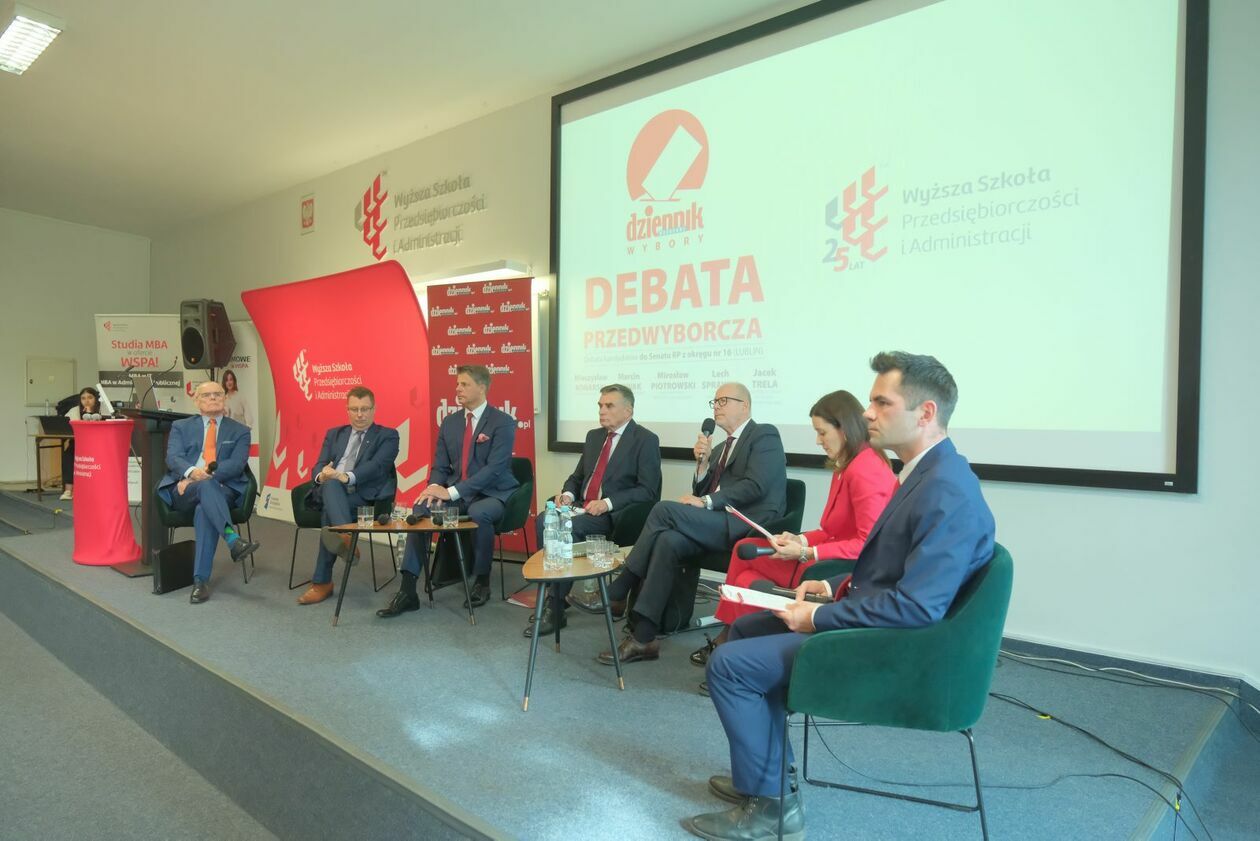  Debata kandydatów na senatorów w lubelskiej WSPA (zdjęcie 26) - Autor: DW