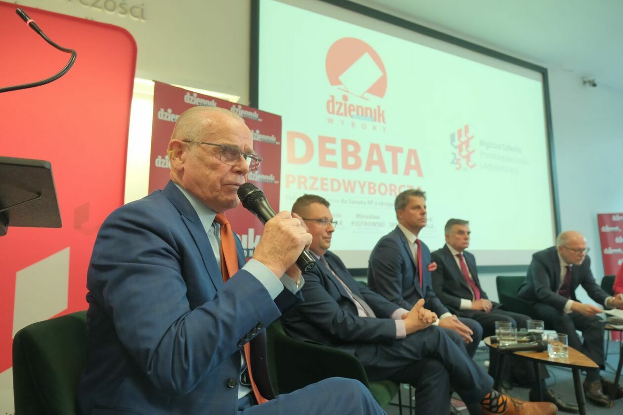  Debata kandydatów na senatorów w lubelskiej WSPA (zdjęcie 16) - Autor: DW