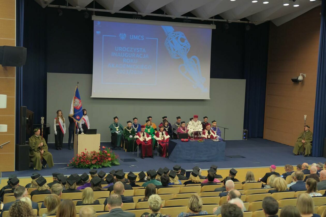  Inauguracja roku akademickiego na UMCS (zdjęcie 9) - Autor: DW
