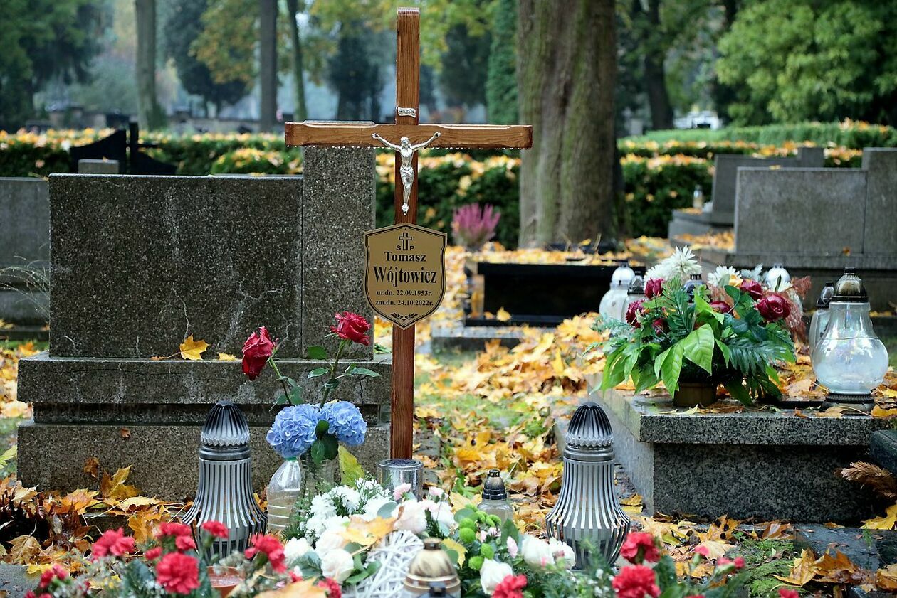  Znani na cmentarzu przy ul. Lipowej (zdjęcie 30) - Autor: Katarzyna Nastaj 
