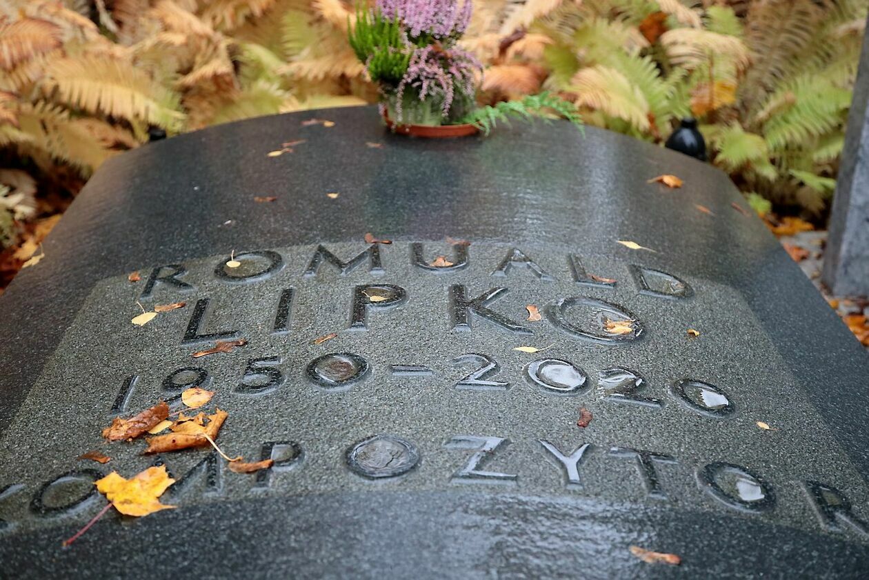  Znani na cmentarzu przy ul. Lipowej (zdjęcie 21) - Autor: Katarzyna Nastaj 
